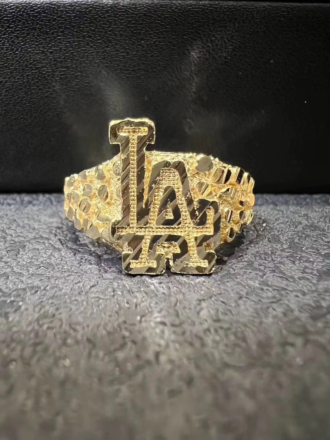 LA Ring